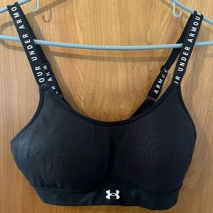 Under Armour size M, sports bra